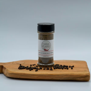 Casa Flake Medium Grind Black Pepper bottle with ingredients